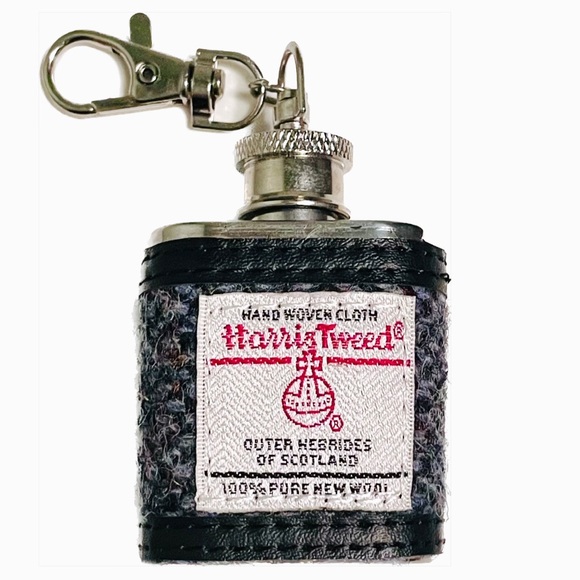 🟥GONE🟥 🆕NWOT Harris Tweed Wool x Leather Stainless Steel Keyring Flask - Picture 1 of 12